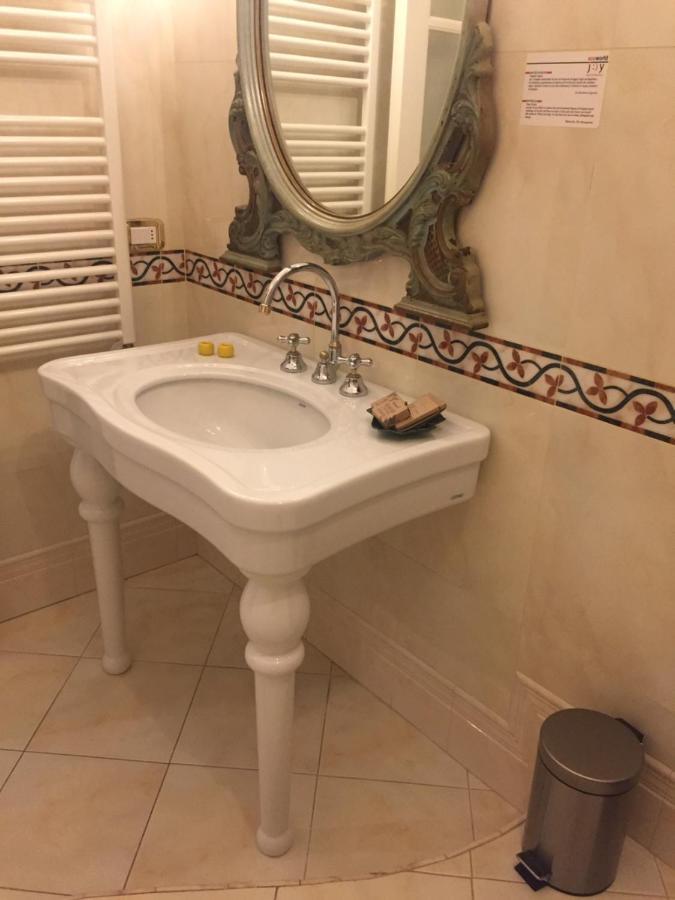 Joy Bed And Breakfast Albissola Marina Exterior photo